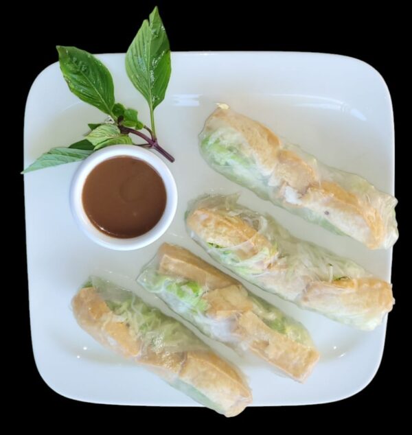 A3 - FRESH SALAD ROLLS WITH BEEF