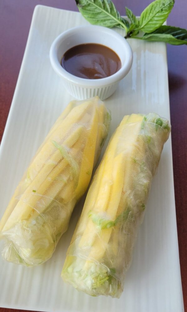 A3 - FRESH SALAD ROLLS WITH BEEF