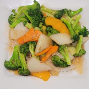 VE14 - Vegetables & Rice Noodles Stir Fry - Bánh Phở Xào Rau Cải